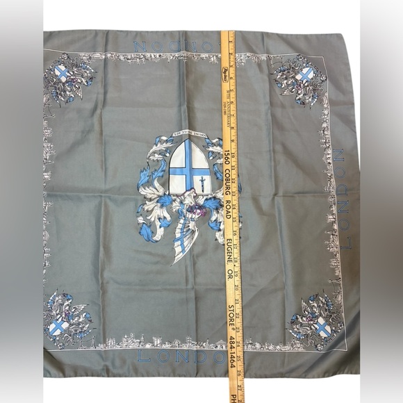 Gray and Blue London Themed Scarf - Picture 12 of 15
